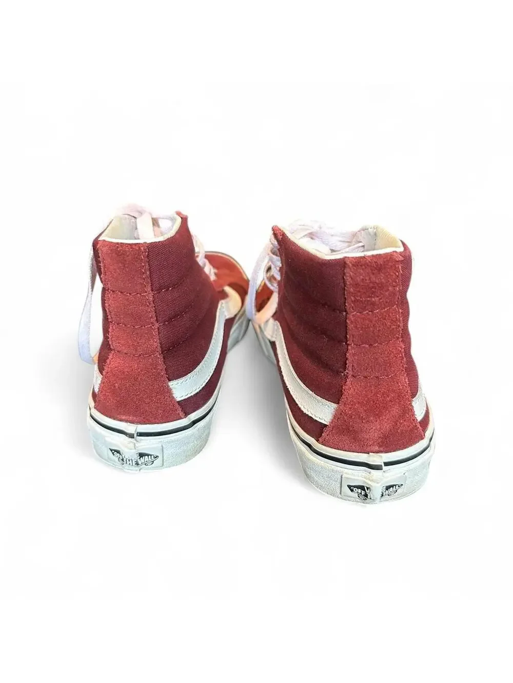 Classic Vans Sk8-Hi sneakers in a rich burgundy! Size 6.5.